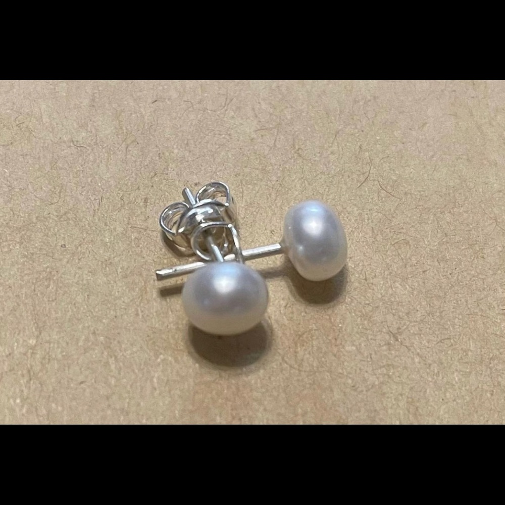 Silver/pearls